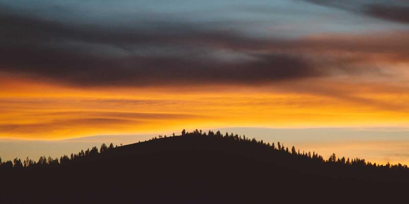 广州玛迪医院骨科解析：膝关节骨性关节炎的阶梯化治疗，从理疗到置换的科学之路